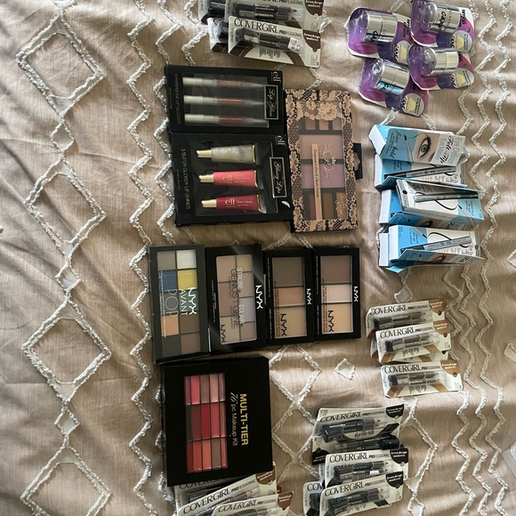 NYX COVERGIRL PHYSICIANS FORMULA - Bold and Neutral Shades makeup lot‎